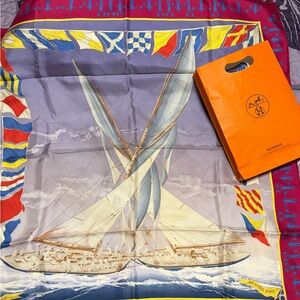 Vintage mint never worn Hermes silk scarf - sack included